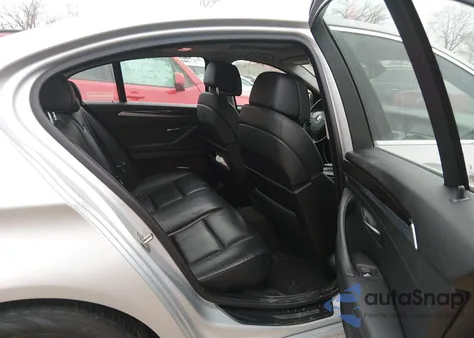 2013 BMW 528I xDrive z USA, uszkodzony, nr VIN WBAXH5C52DDW13275